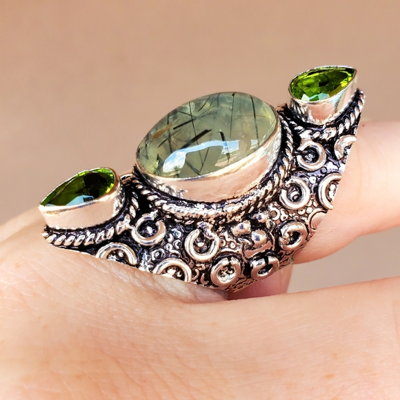 New Moss Prehnite & Peridot 925 Silver Statement Ring. - Picture 4 of 16